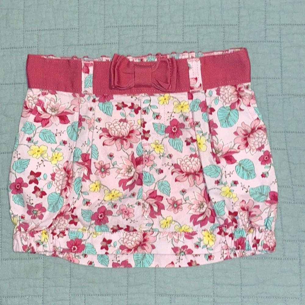 Healthtex Little Girl Infants Size 24 Months Fitted Pleated Floral Skirt